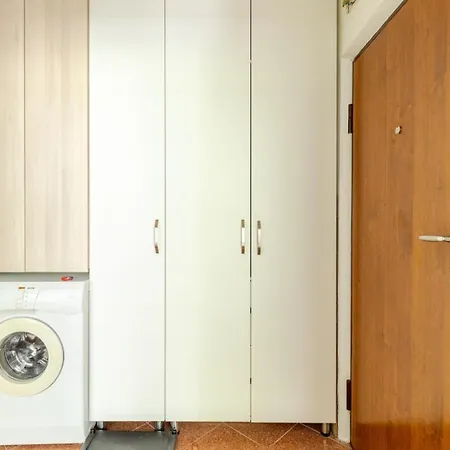 New Place - Dr House Apartment *